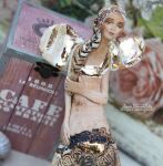 ANIOŁ BOSONOGI ZE ZŁOTYM WARKOCZEM