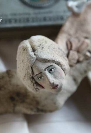 GŁÓWKA ANIELSKA Z PTASZKIEM