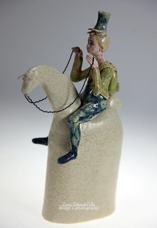 KONIK Z MALOWANYM CHŁOPCEM