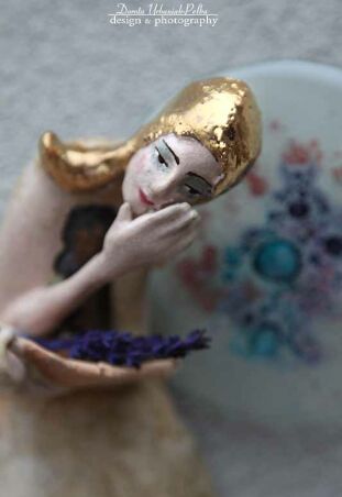 ZŁOTOWŁOSY ANIOŁ Z LAWENDĄ