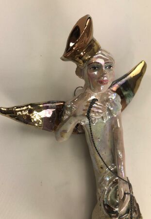 ANIOŁ  TURMALINOWY  Z KLATKĄ