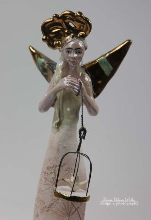 ANIOŁ TURMALINOWY ZE ZŁOTĄ KLATKĄ