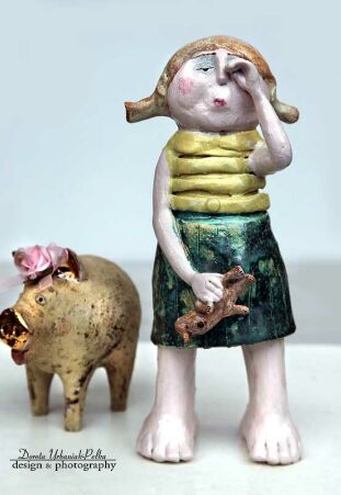 ŚWINKA GROSZÓWKA Z RÓŻĄ