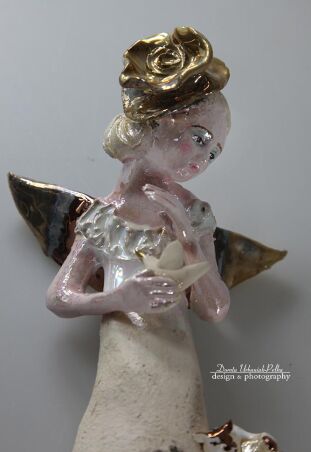 ANIOŁ  TURMALINOWY  Z KOTEM I PTAKIEM