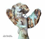 ANIOŁ TURMALINOWY Z MAŁYM PTAKIEM