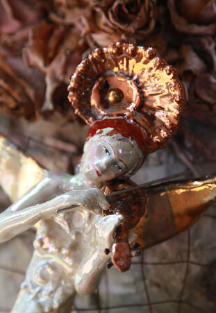 ANIOŁ  TURMALINOWY ZE SKRZYPCAMI