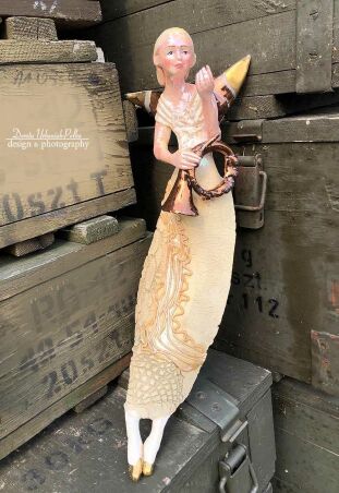 ANIOŁ  TURMALINOWY  Z MIEDZIANĄ TRĄBITKA