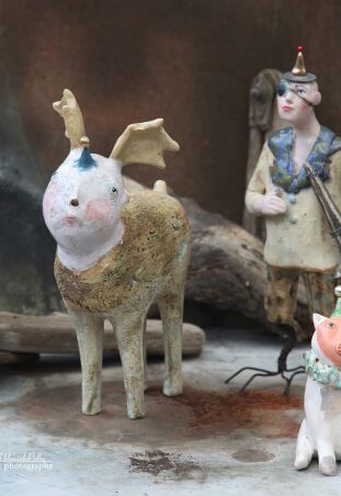 W CIEMNYM LESIE TANGO Z ŁOSIEM 