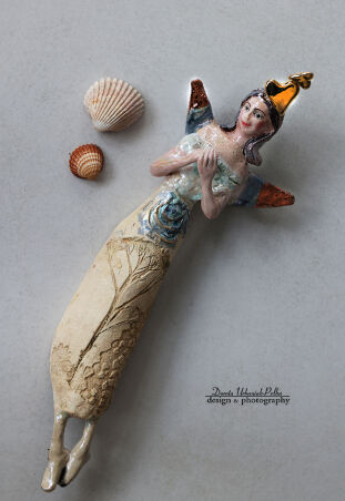 ANIOŁ Z TURMALINOWY Z DWOMA SERCAMI