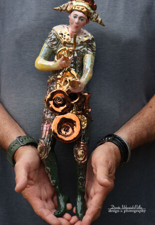 TRĘBACZ WIELOWĄTKOWY - MUZYK EKWILIBRYSTA