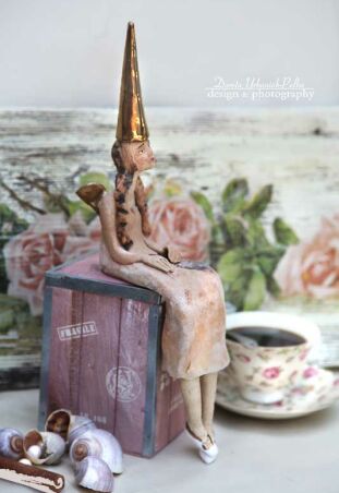 ANIOŁ SZAMOTOWY ZE ZŁOTYM CZUBEM