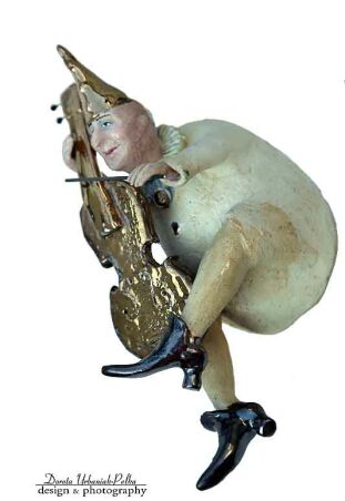 MAJESTATYCZNY WIOLONCZELISTA CHARYZMATYCZNY