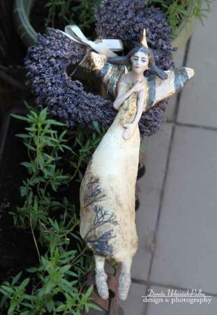 ANIOŁ O SKRZYDŁACH TURMALINOWYCH